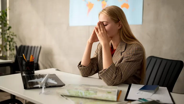 Navigating Anxiety: Finding Calm at Reef Wellness & Excellence